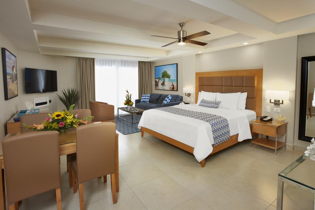 Divi Dutch Village Beach Resort Palm Beach Extérieur photo